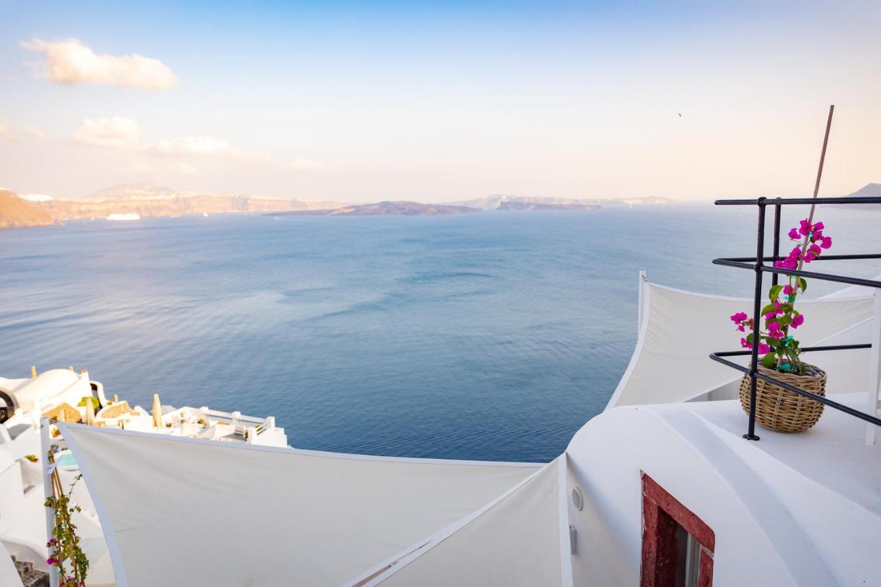 Oia Mare Villas (Adults Only) Exterior photo
